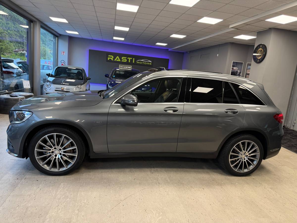 MERCEDES GLC 220d 4MATIC