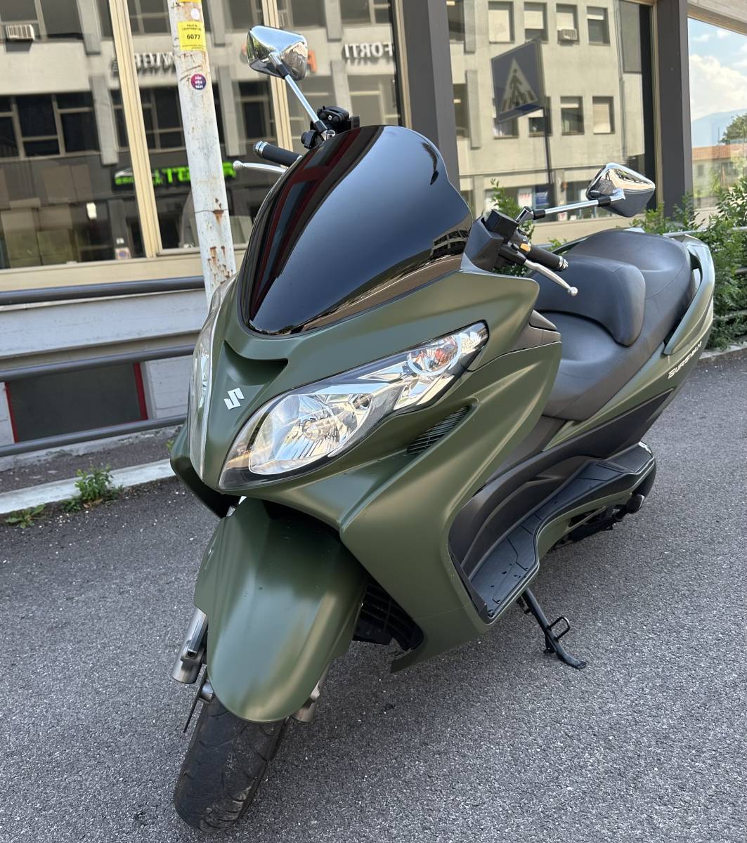 Suzuki Burgman 400