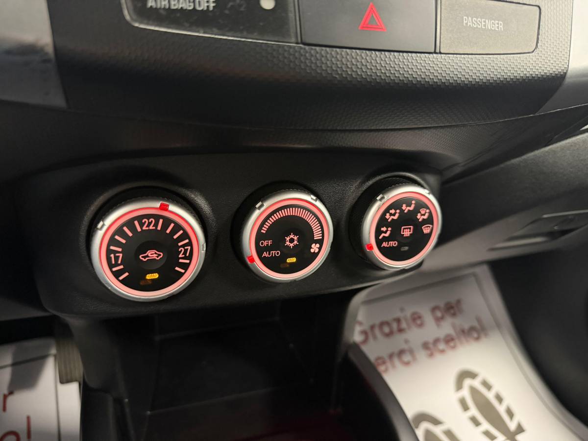 MITSUBISHI OUTLANDER 2.0 DI-D INSTYLE – 7 POSTI – 4X4 Ok anche per i neopatentati 