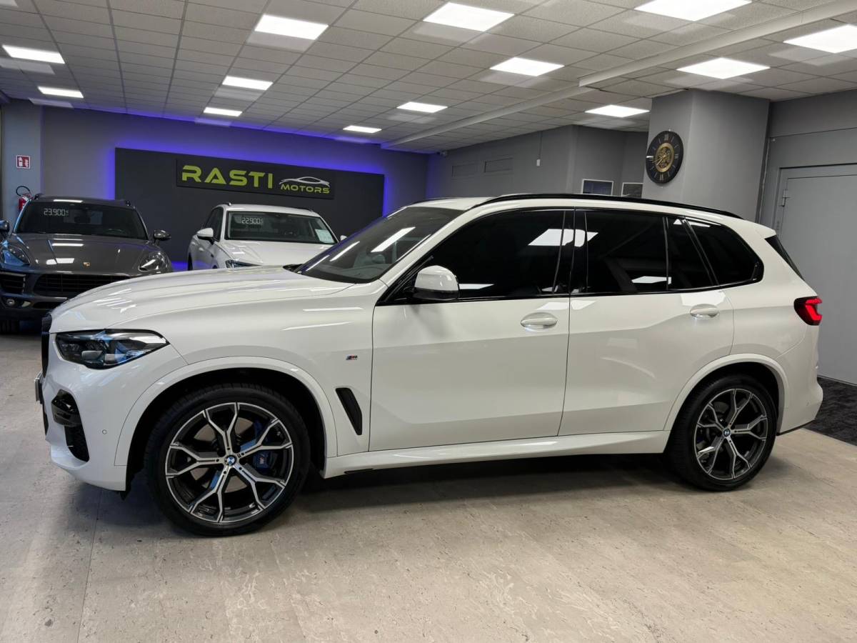 BMW X5 XDRIVE30D 48V M SPORT – 286 CV TAGLIANDI IN CASA MADRE