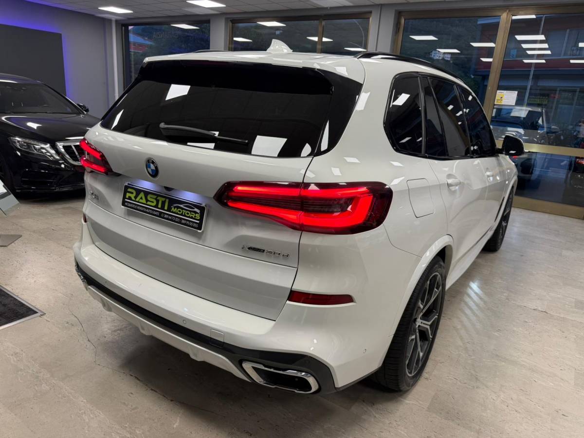 BMW X5 XDRIVE30D 48V M SPORT – 286 CV TAGLIANDI IN CASA MADRE