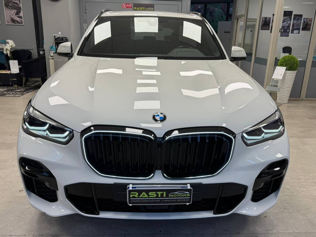 BMW X5 XDRIVE30D 48V M SPORT – 286 CV TAGLIANDI IN CASA MADRE
