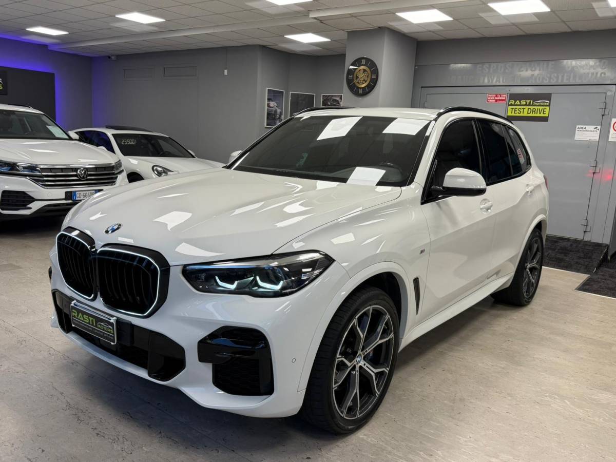 BMW X5 XDRIVE30D 48V M SPORT – 286 CV TAGLIANDI IN CASA MADRE