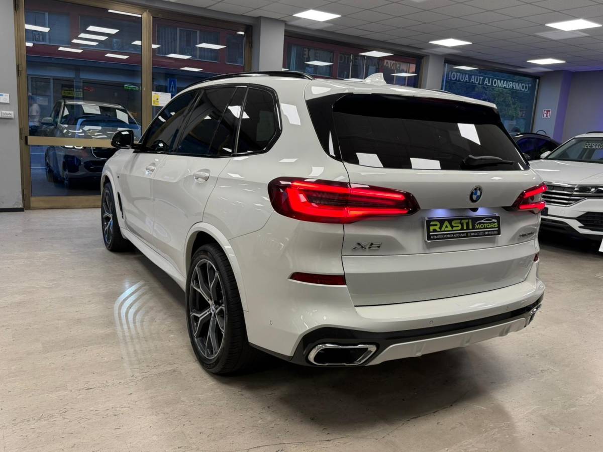 BMW X5 XDRIVE30D 48V M SPORT – 286 CV TAGLIANDI IN CASA MADRE