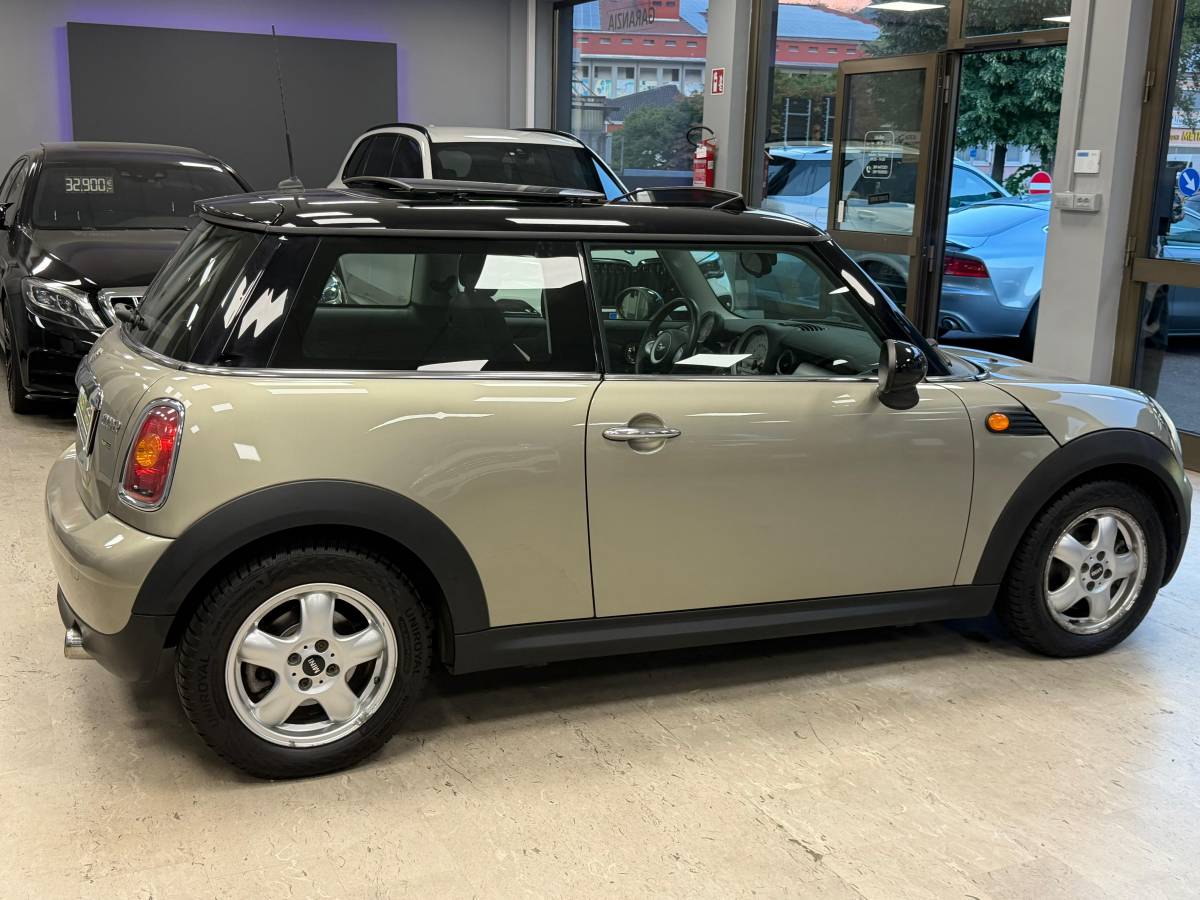 MINI COOPER CHILI 1.6 16V – AUTOMATICA – 120 CV Ok anche per i neopatentati 