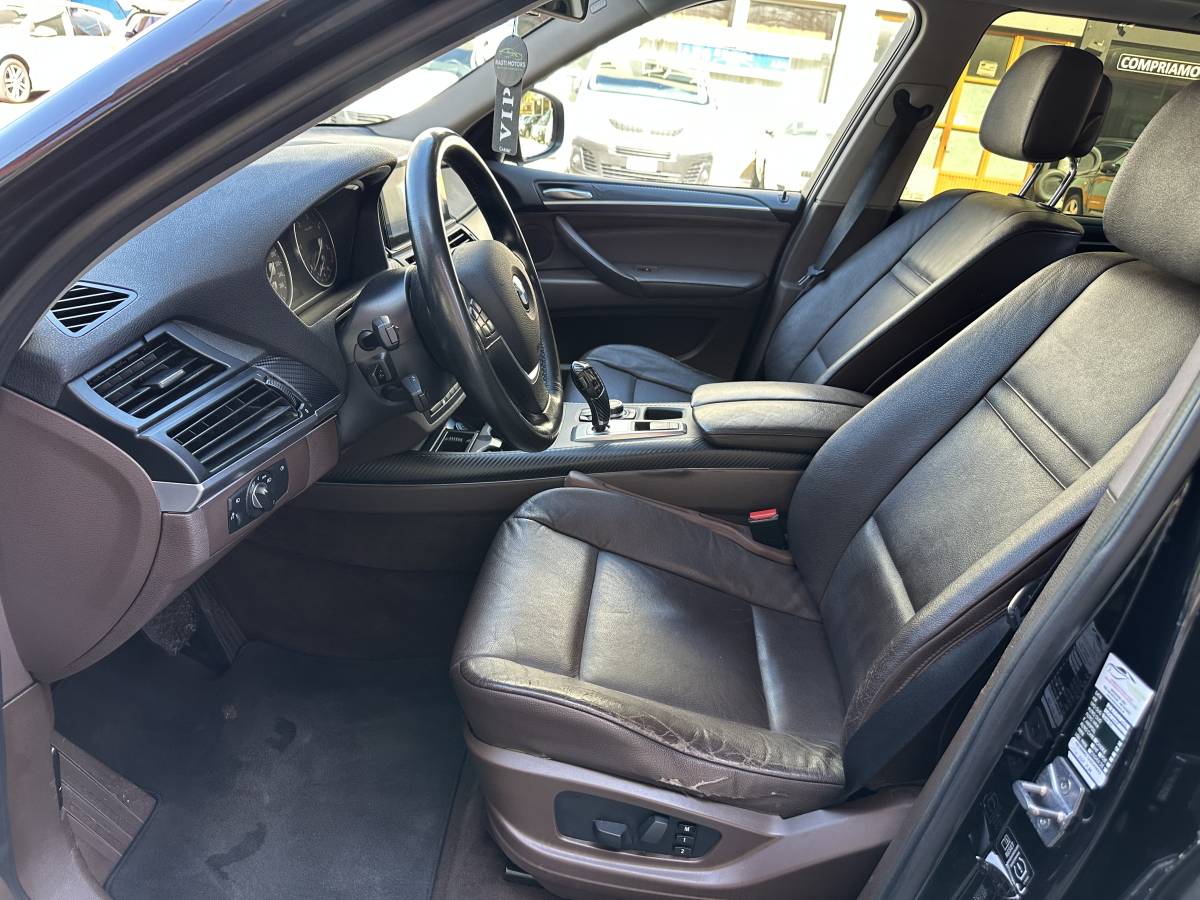 BMW X5 xDrive30d – 7 POSTI  