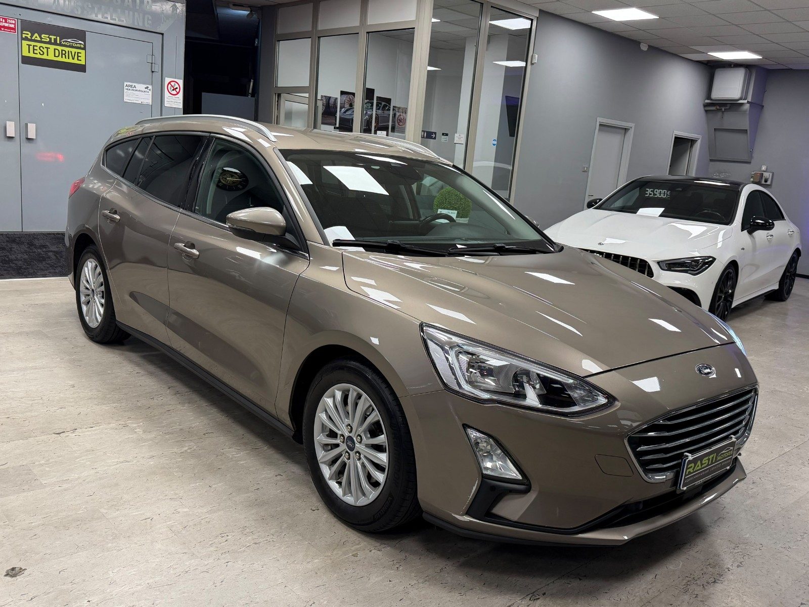 FORD FOCUS SW 1.0 ECOBOOST 125 CV VIGNALE – 2019
