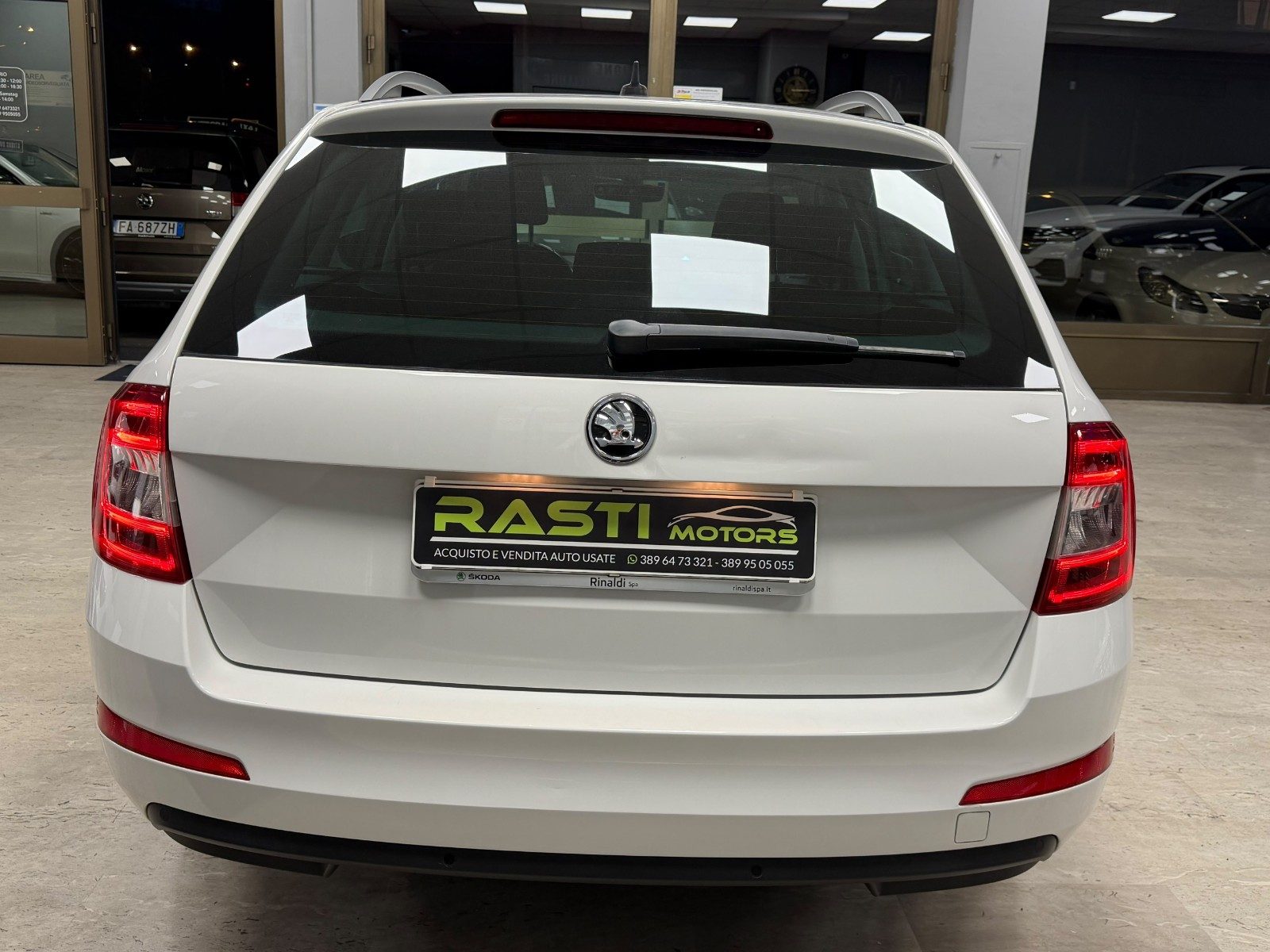 SKODA OCTAVIA 1.6 TDI DSG WAGON STYLE – 110 CV 