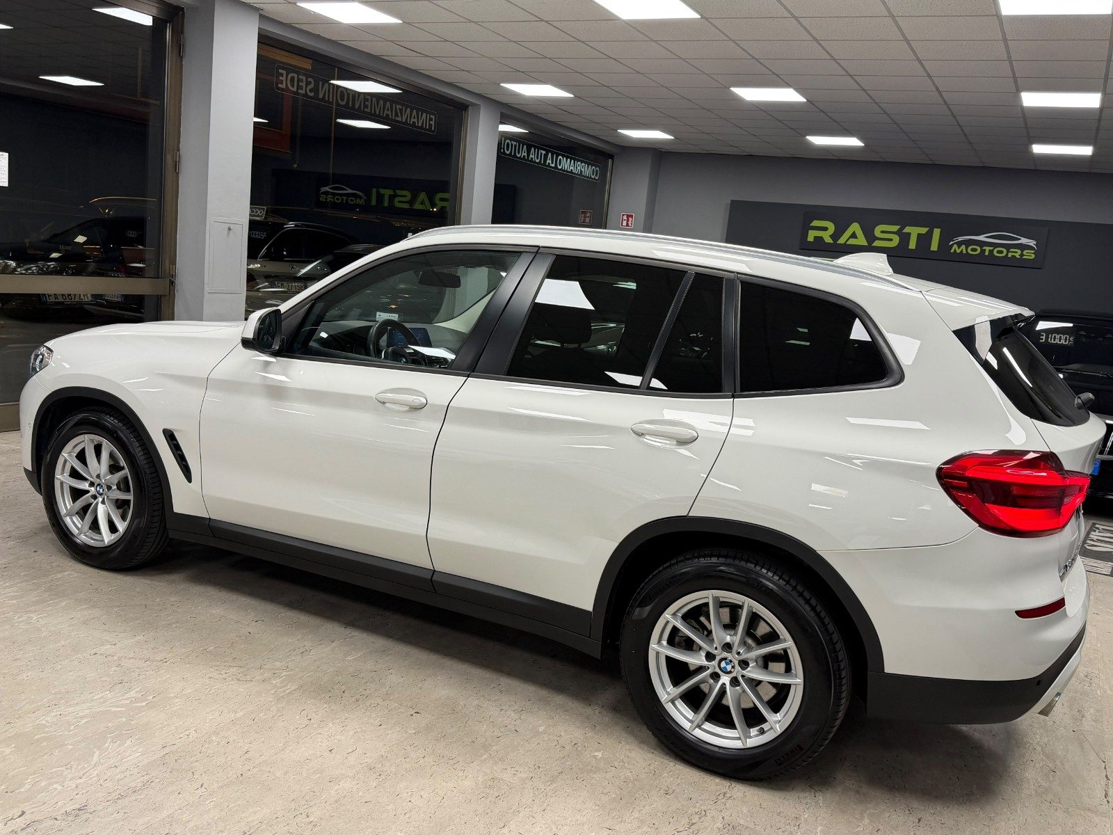 BMW X3 sDrive18d SPORT – 150 CV – IVA ESPOSTA