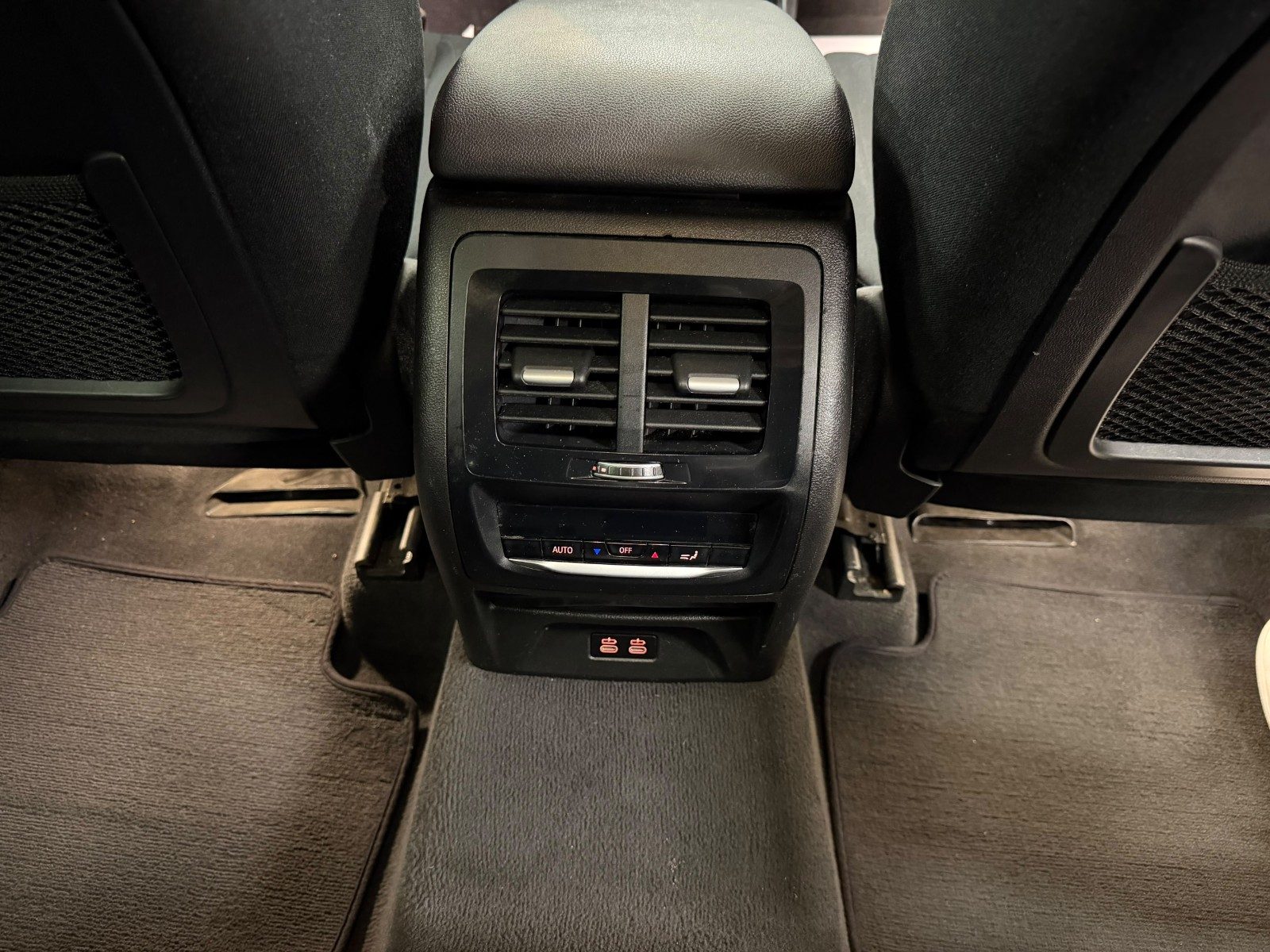 BMW X3 sDrive18d SPORT – 150 CV – IVA ESPOSTA