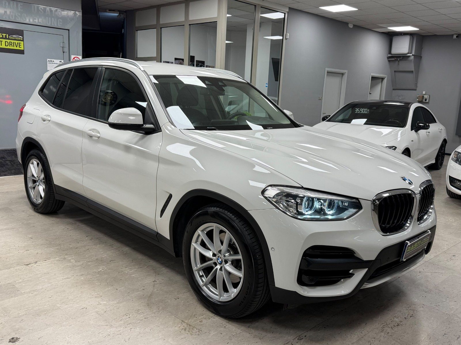 BMW X3 sDrive18d SPORT – 150 CV – IVA ESPOSTA