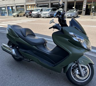 Suzuki Burgman 400